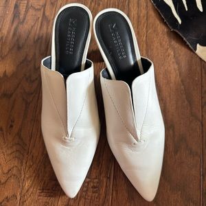 Mercedes Castillo heels